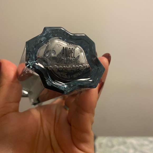 Perfume - Picture 1 of 2